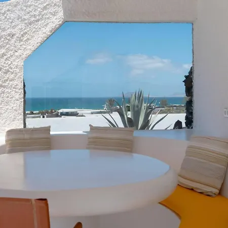 Lanzarote Famara Beach Bungalow Exterior photo