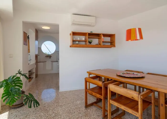 Lanzarote Famara Beach Bungalow